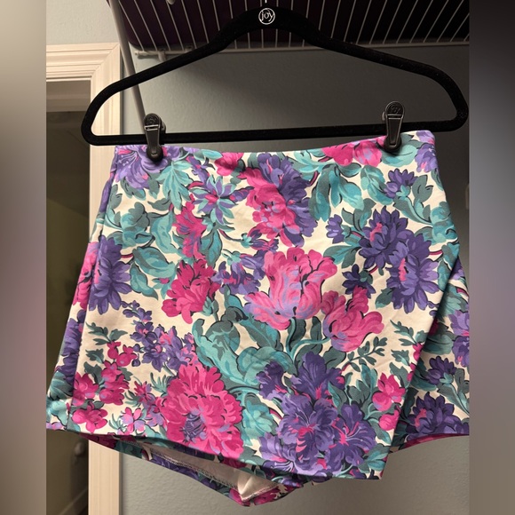 Show me your Mumu Spencer Skort - Floral - Picture 3 of 7